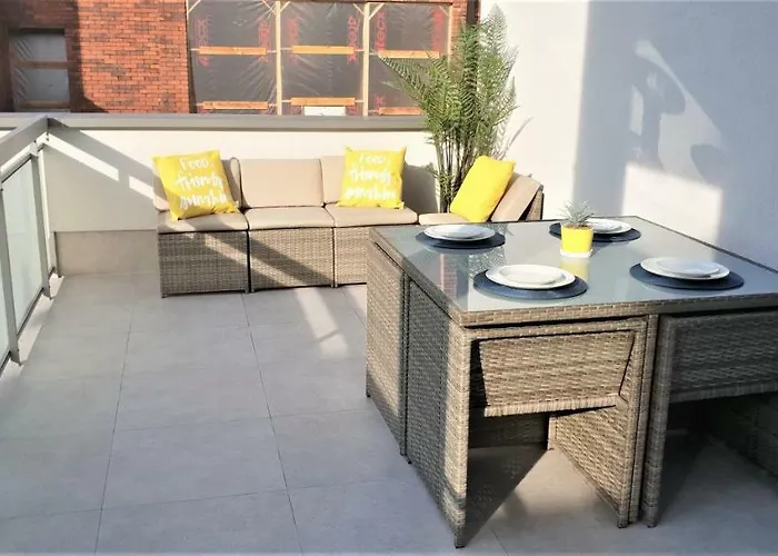 V-apartments Апартаменти